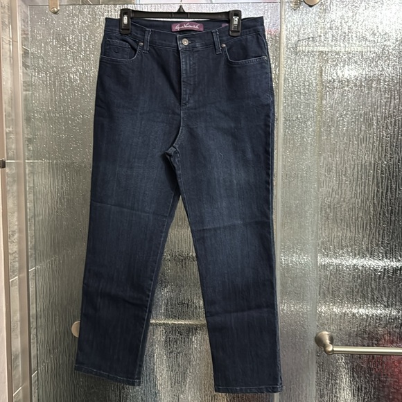 Gloria Vanderbilt Amanda Jeans - Picture 4 of 7